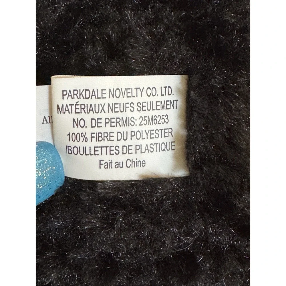 Canada Black Bear Plush Parkdale Novelty 44018B Canadian Hug Maple Hat‎